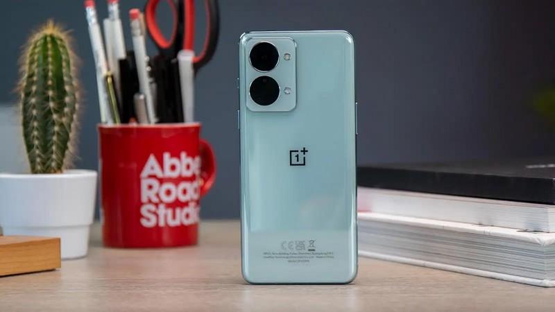 Смартфон OnePlus Nord 2T - Обзор 2024 года