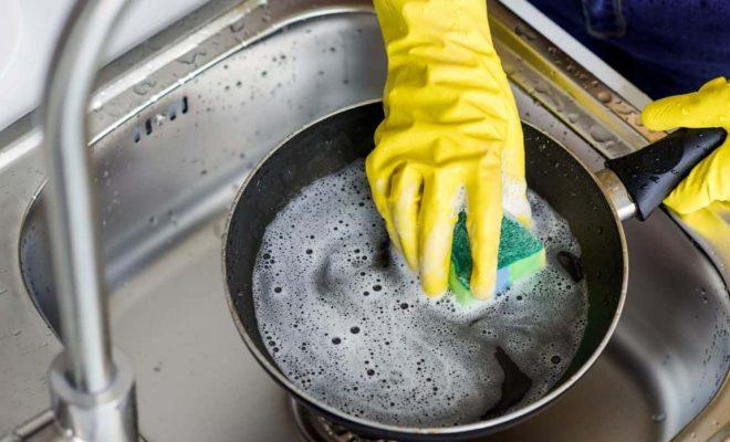 Как очистить сковороду от нагара: эффективные способы для разных типов сковородок