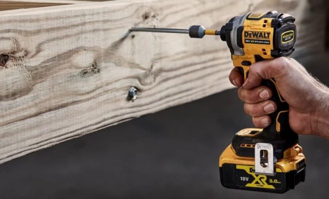 Лучшие шуруповерты Dewalt 2025 года: экспертный рейтинг Лучшие шуруповерты Dewalt